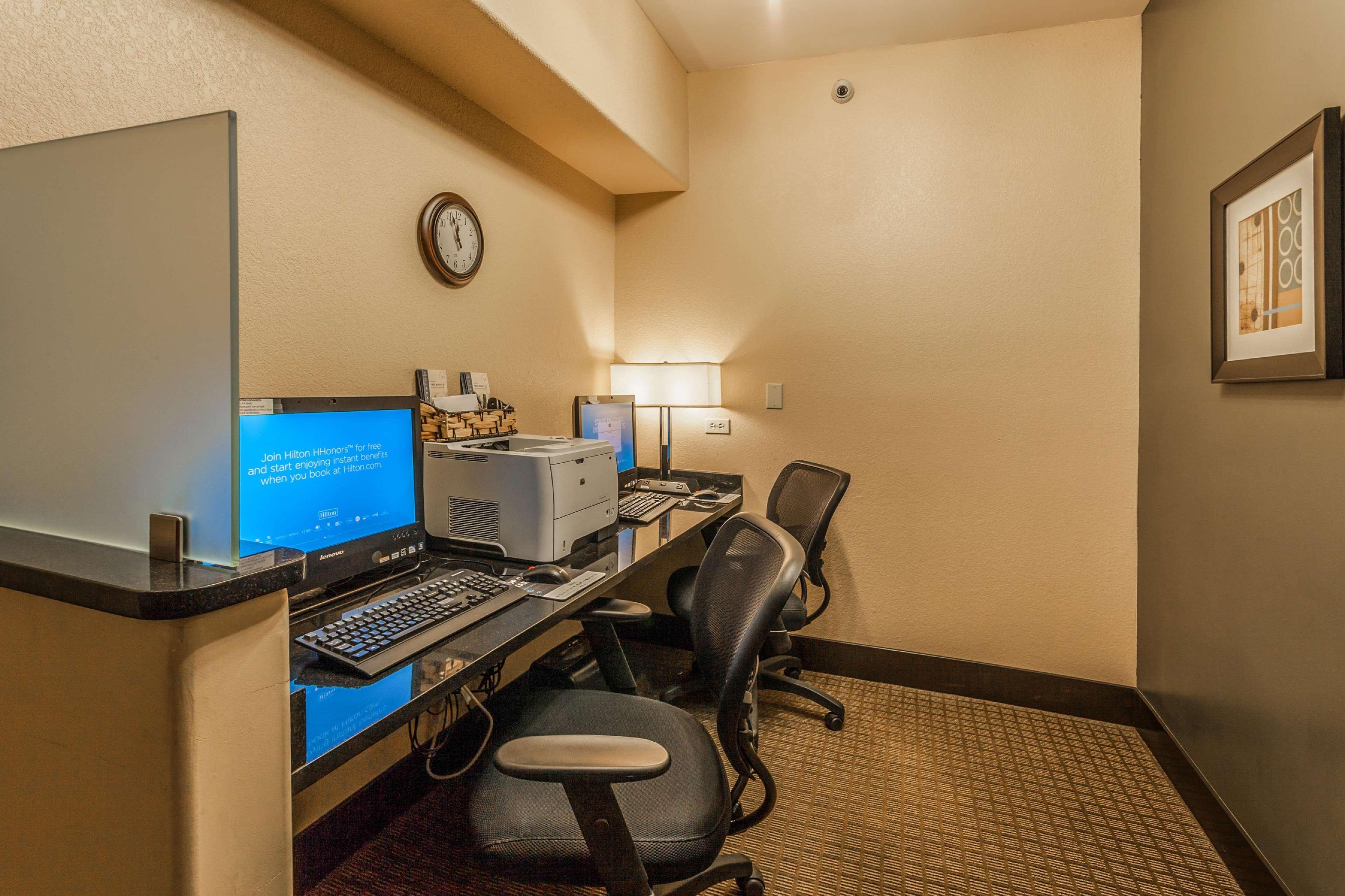 Hampton Inn Colorado Springs-Airport Exterior foto