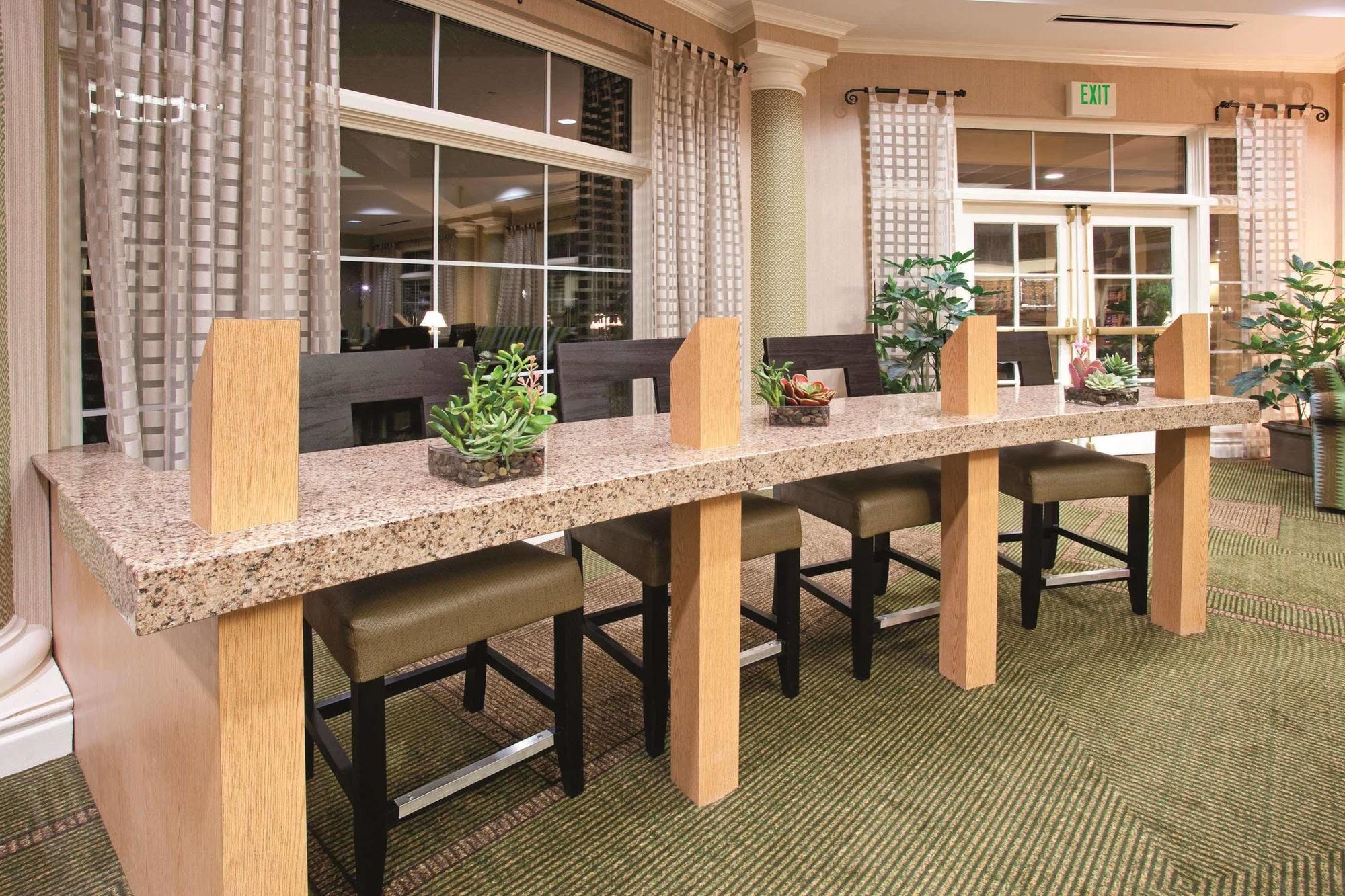 Hampton Inn Colorado Springs-Airport Exterior foto